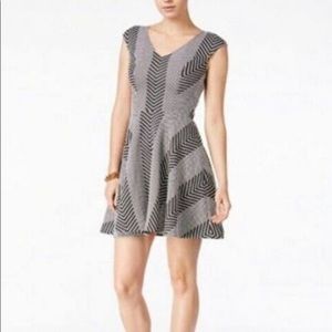 Bar III dress xxs black and white patterned dress